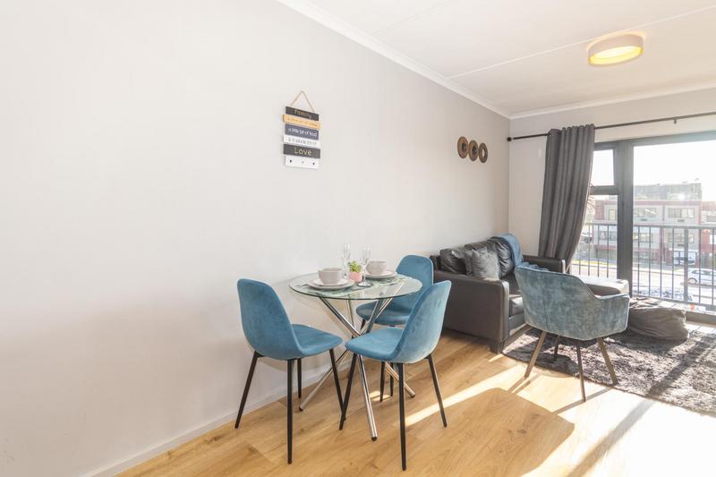 To Let 1 Bedroom Property for Rent in Waves Edge Western Cape